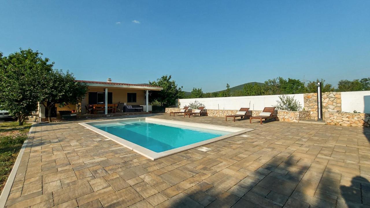Villa Legacy Krusvar Exterior foto